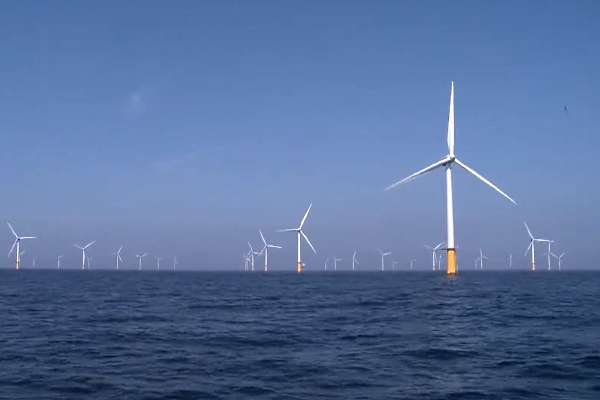 Offshore wind farms in the North Sea: projects construction cost and financing