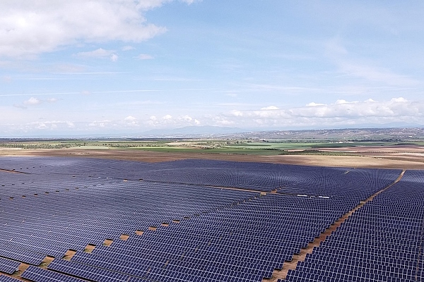 Dholera Solar Park: the largest solar PV project in India