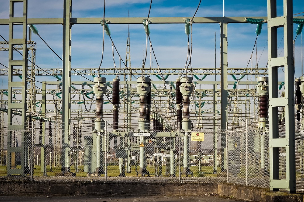 Construction of high voltage electrical substations