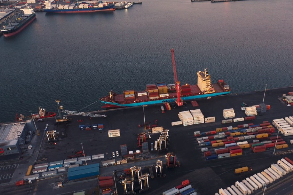 Улучшение работы контейнерных терминалов: инжиниринг, финансирование и строительство