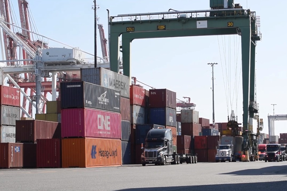 Benefits of modernizing seaports for investors