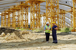 Engineering services for large-scale projects: contractor selection